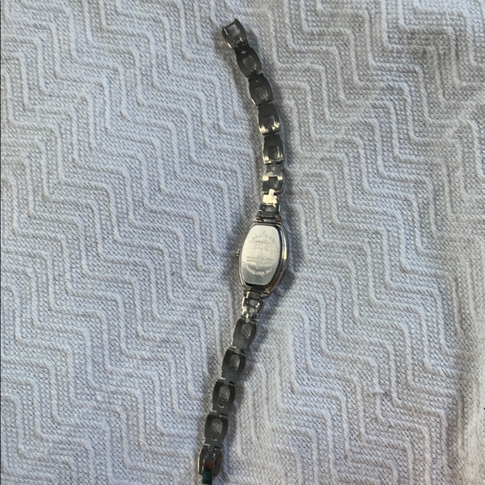 silver watch - Picture 3 of 4